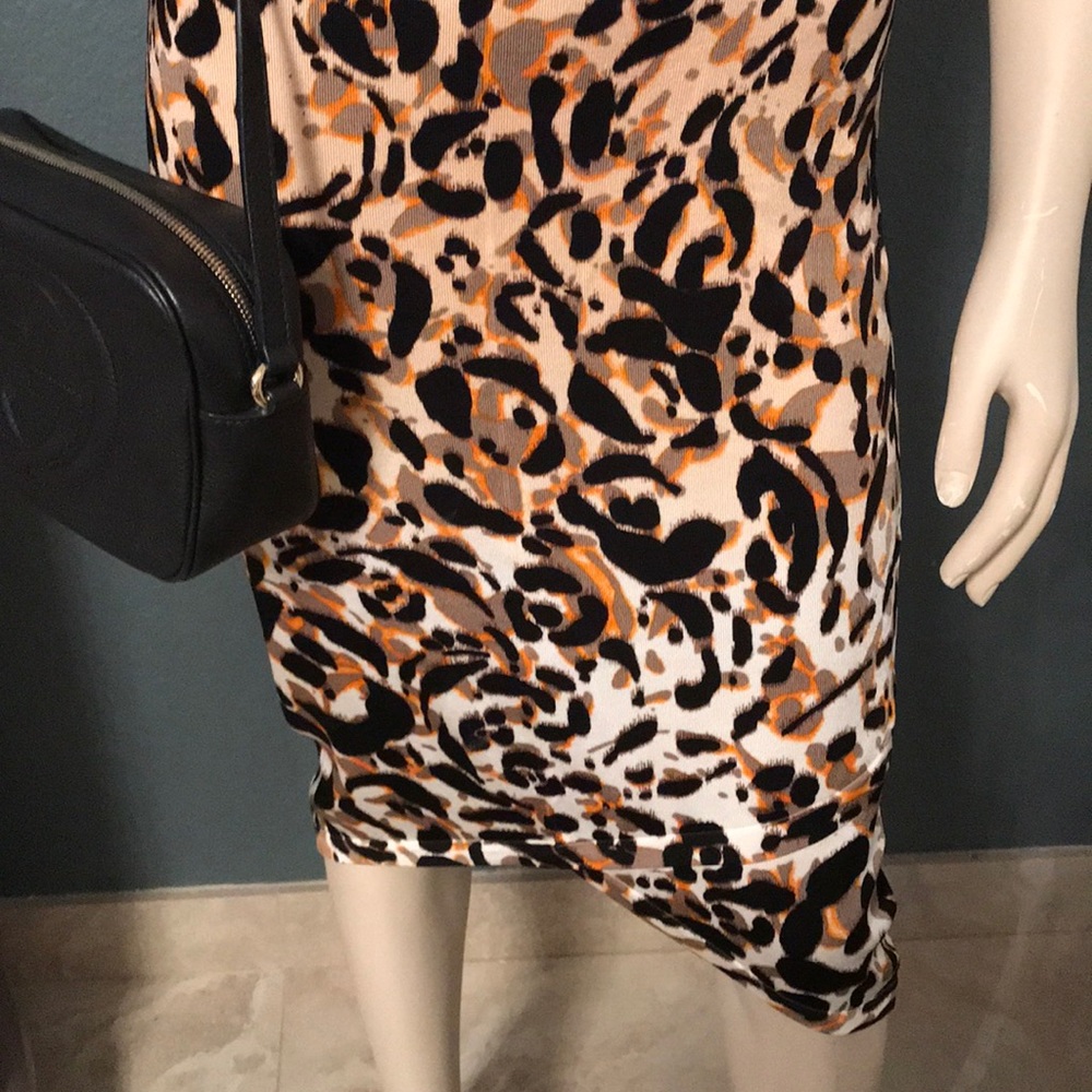 Dress - Picture 4 of 6